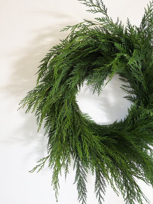 (Pre-Order) 20" Fresh Cedar Wreath